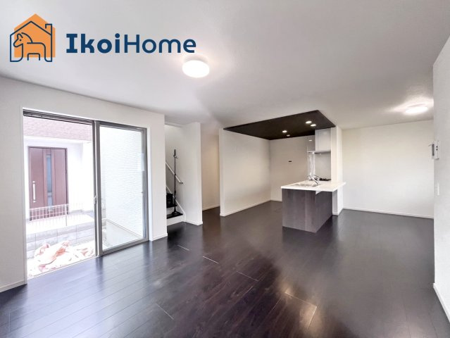 明石市西明石東町　1号棟　新築戸建の内装|●年中無休：当日予約可●全居室ペアガラス標準装備。一般の窓ガラスに比べ、２倍の断熱効果があります。