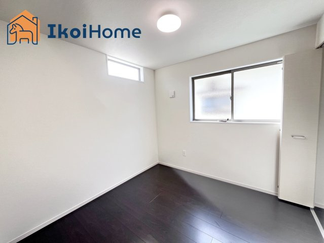 明石市西明石東町　1号棟　新築戸建の寝室|2F洋室は7.5帖・5.6帖・5.2帖・4.5帖洋室がございます。全室２面採光で陽当り良好