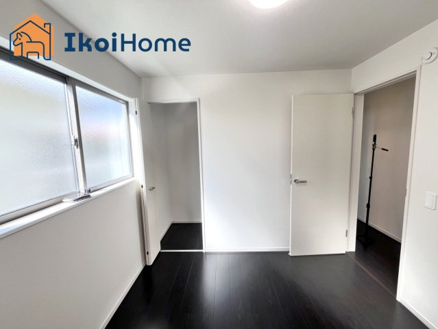 明石市西明石東町　1号棟　新築戸建の寝室|●年中無休：当日予約可●注意。カーテン・カーテンレールが付いていません。弊社にご相談ください。