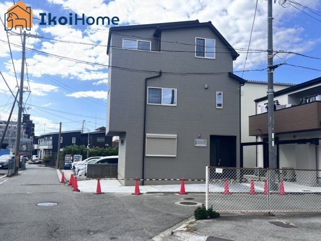 明石市魚住町清水　新築戸建の前面道路含む現地写真|【ホームページに現地動画掲載中】●年中無休：当日予約可●前面道路は南東側幅員4.2m・東側5.2ｍ！