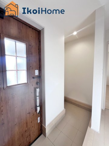 明石市二見町福里8期　新築戸建の玄関|【ホームページに現地動画掲載中】●年中無休：当日予約可●玄関には便利な土間収納を完備しております！