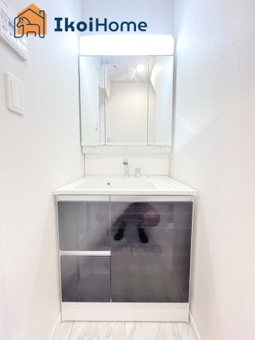 明石市大久保町高丘2丁目　2号棟　新築戸建の洗面所|【ホームページに現地動画掲載中】●年中無休：当日予約可●畳２枚分の一般的な洗面室です