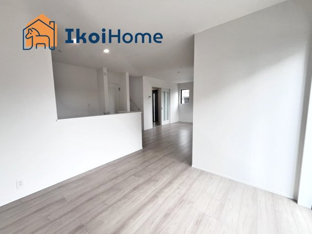 明石市魚住町長坂寺　新築戸建の内装|【ホームページに現地動画掲載中】●年中無休：当日予約可●カウンターキッチンからは室内が見渡せます。