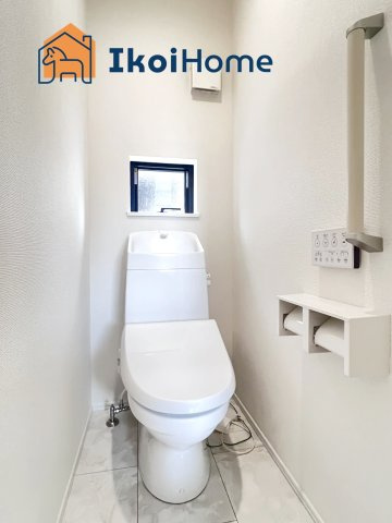 明石市魚住町長坂寺　新築戸建のトイレ|【ホームページに現地動画掲載中】●年中無休：当日予約可●ウォッシュレット付のお手洗い。節水タイプです