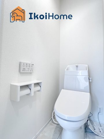 明石市魚住町長坂寺　新築戸建のトイレ|【ホームページに現地動画掲載中】●年中無休：当日予約可●ウォシュレット、暖房便座、脱臭機能も標準装備