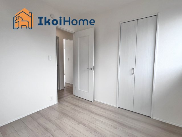 明石市魚住町長坂寺　新築戸建の収納|【ホームページに現地動画掲載中】●年中無休：当日予約可●２倍の断熱効果がある全居室ペアガラス標準装備