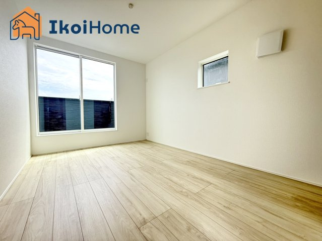 明石市大久保町山手台2丁目24-1期　全2棟2号棟　新築戸建の内装|【ホームページに現地動画掲載中】●年中無休：当日予約可●フローリング強化の10年保証コーティングも有