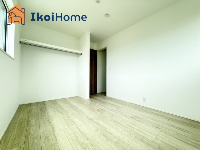 明石市大久保町山手台2丁目24-1期　全2棟2号棟　新築戸建の子供部屋|【ホームページに現地動画掲載中】●年中無休：当日予約可●カーテン・カーテンレール未設置。ご相談下さい