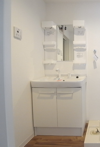 Ｂｌａｎｃ　Ｃｏｕｌｅｕｒの独立洗面台