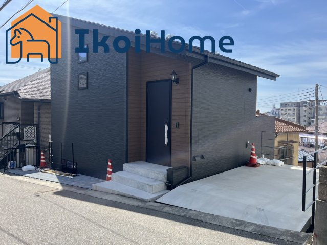 明石市朝霧東町2丁目　新築戸建の外観|沖縄サンゴで南国ライフ！シックでおしゃれな外観！無垢のフローリングでストレス解消！快適ライフ！