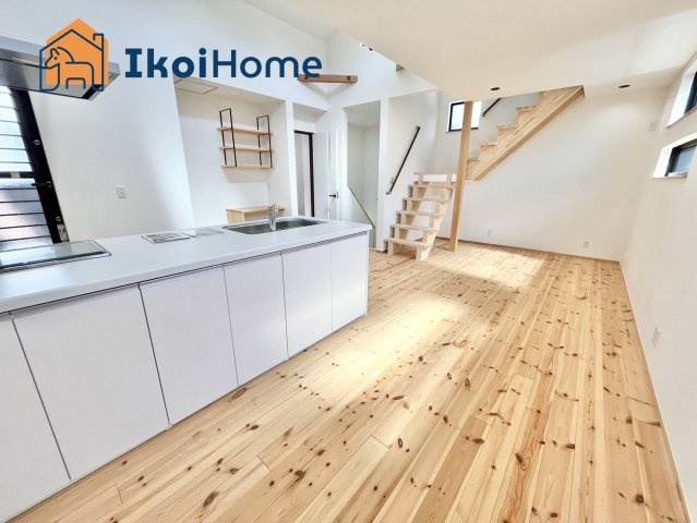 明石市朝霧東町2丁目　新築戸建の居間・リビング|●年中無休：当日予約可●食洗器付きのキッチンになります。食器洗いの作業が楽になり非常に便利です。