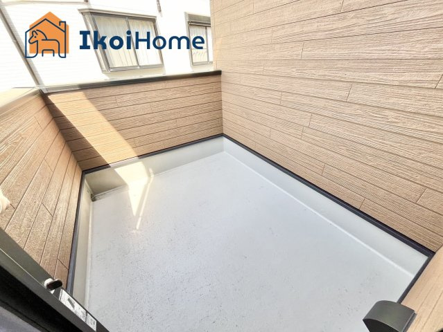 明石市朝霧東町2丁目　新築戸建のバルコニー|●年中無休：当日予約可●バルコニーには屋根がございません。８～万円バルコニー屋根が設置できます。