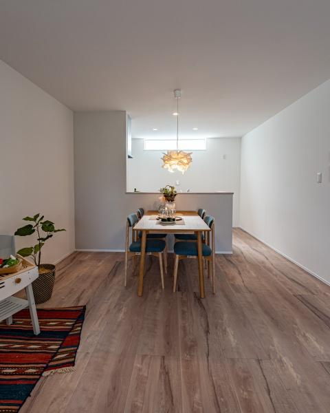 小佐井Ｎ新築のその他|キッチンとダイニングが近く、毎日の家事動線に配慮されたレイアウトです。