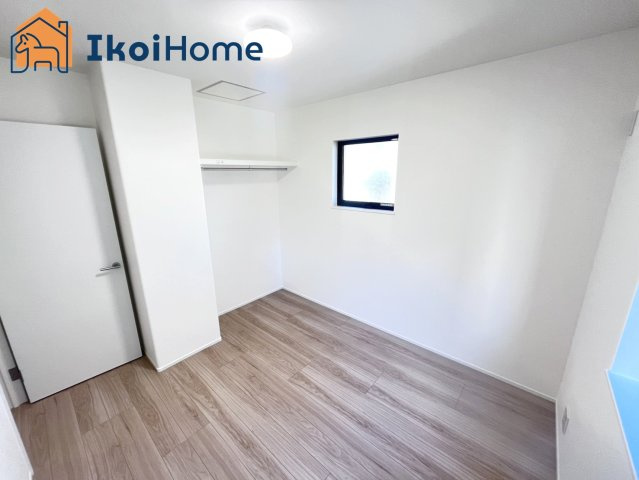 明石市二見町福里　新築戸建ての子供部屋|【ホームページに現地動画掲載中】●年中無休：当日予約可●全室ペアガラス標準装備。通常の２倍の断熱効果