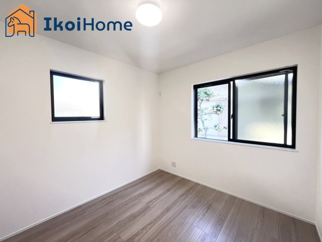 明石市二見町福里　新築戸建ての子供部屋|【ホームページに現地動画掲載中】●年中無休：当日予約可●オプションでフローリング強化のコーティングも