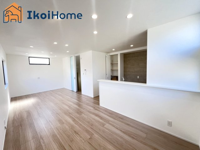 明石市二見町福里　新築戸建ての内装|【ホームページに現地動画掲載中】●年中無休：当日予約可●開放感があり採光が取れるので室内が明るいです