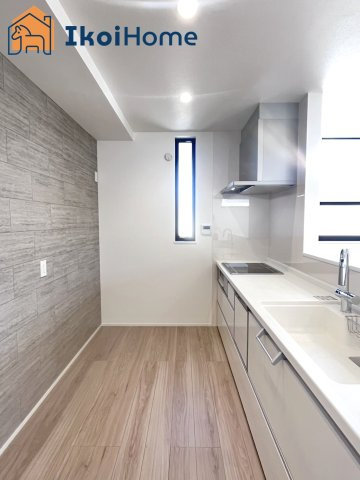 明石市二見町福里　新築戸建ての内装|【ホームページに現地動画掲載中】●年中無休：当日予約可●キッチン同色のカップボードご依頼も承ります