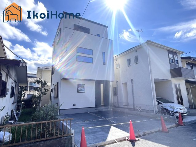 明石市二見町福里　新築戸建ての駐車場|【ホームページに現地動画掲載中】●年中無休：当日予約可●駅徒歩圏内ながらお車並列2台駐車可能です！