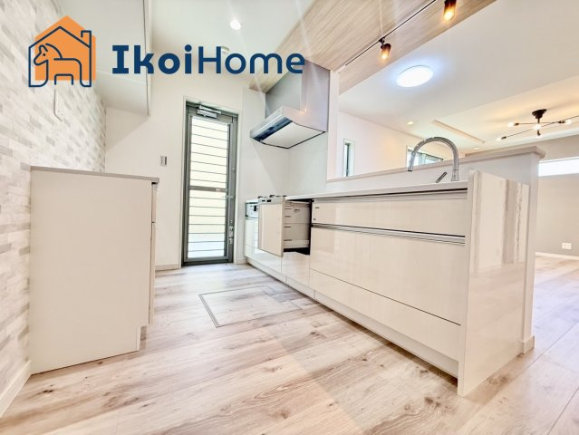 明石市太寺3丁目　新築戸建のキッチン|●年中無休：当日予約可●食洗器付きのキッチンになります。食器洗いの作業が楽になり非常に便利です。