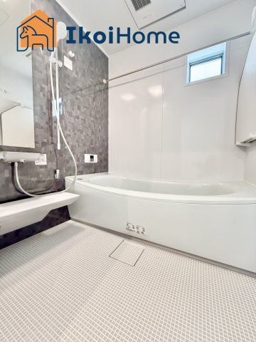 明石市太寺3丁目　新築戸建の浴室|●年中無休：当日予約可●1坪タイプの広々したユニットバスになります。浴室暖房乾燥機もついています。