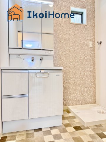 明石市太寺3丁目　新築戸建の洗面所|●年中無休：当日予約可●畳２枚分の一般的な洗面室。追加で収納棚等を付けると大変便利です。