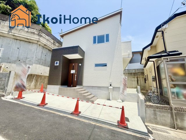 明石市太寺3丁目　新築戸建の前面道路含む現地写真|～ご見学に関して～平日や夜間でもご案内可能。決まったお時間で身動きが取れない方も臨機応変に対応します