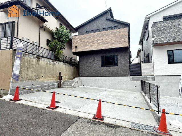 明石市松が丘3丁目　2号地　新築戸建の前面道路含む現地写真|【ホームページに現地動画掲載中】●年中無休：当日予約可●前面道路は北側広く幅員約6ｍ！