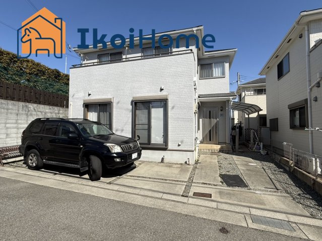 明石市大久保町西島　中古戸建の駐車場|●年中無休：見学時間9:00～20:00・当日予約可●駐車場はL字2台になります。普通車2台可能です。