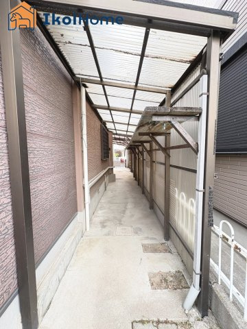 明石市二見町福里　中古戸建の収納|【ホームページに現地動画掲載中】●年中無休：当日予約可●屋根がありますので洗濯物を干していただけます