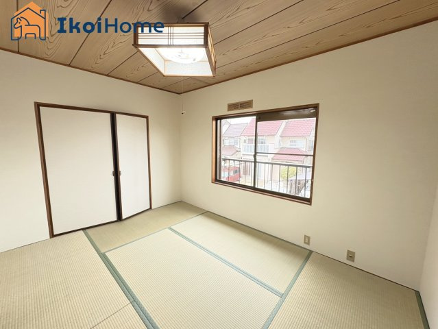 明石市二見町福里　中古戸建の寝室|【ホームページに現地動画掲載中】●年中無休：当日予約可●和室は音を吸収し、柔らかく転んでも痛くない！