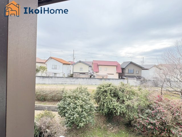 明石市二見町福里　中古戸建のエントランス|【ホームページに現地動画掲載中】●年中無休：当日予約可●夜間でもご案内可能。いつでも問い合わせ可！