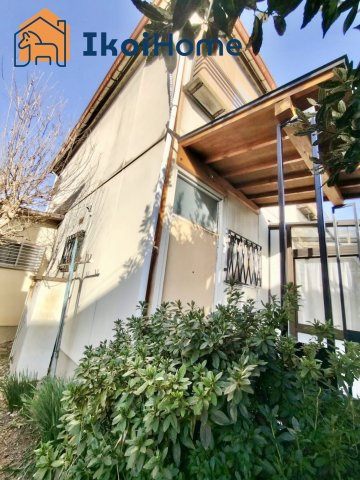 明石市魚住町錦が丘2丁目　中古のエントランス|"前面道路は4M幅で広々しています。15分圏内には飲食店が多数あり週末のお出かけにも嬉しい立地"