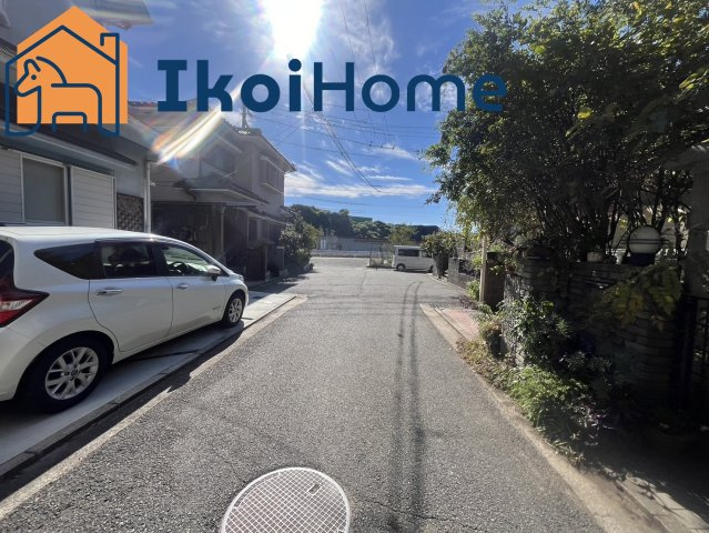 明石市大久保町大久保町　中古戸建の前面道路含む現地写真|近隣は2階建の一般住宅が多いのでいい環境です
