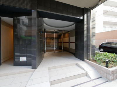 【エントランス】 | セレニテ福島カルム | 落ち着いたエントランスです