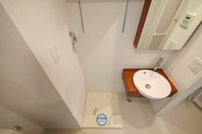 【設備】 | セレニテ福島カルム | 洗濯機置き場です