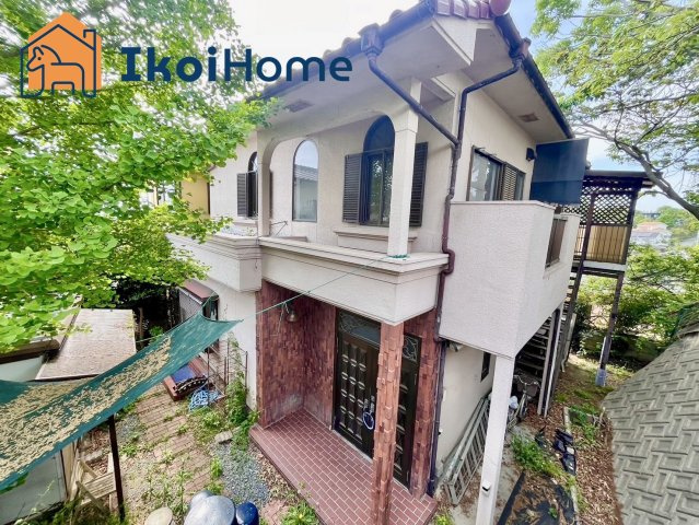 明石市魚住町金ケ崎　中古戸建の外観|土地89坪ございます！広いお庭で家庭菜園も楽しんでいただけます♪前面道路6ｍで交通量少なく安心♪