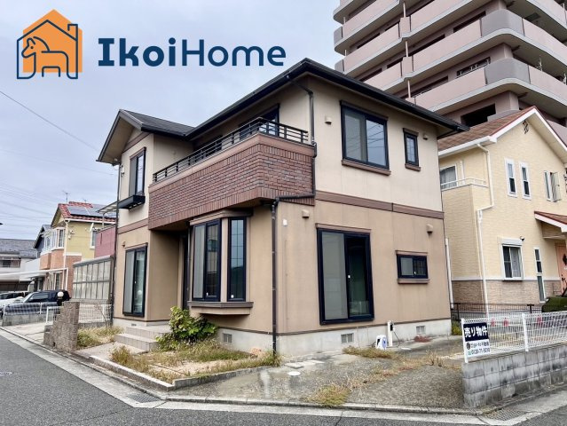 明石市藤江　中古一戸建の駐車場|●年中無休：見学時間9:00～20:00・当日予約可●　駐車場は1台になります。