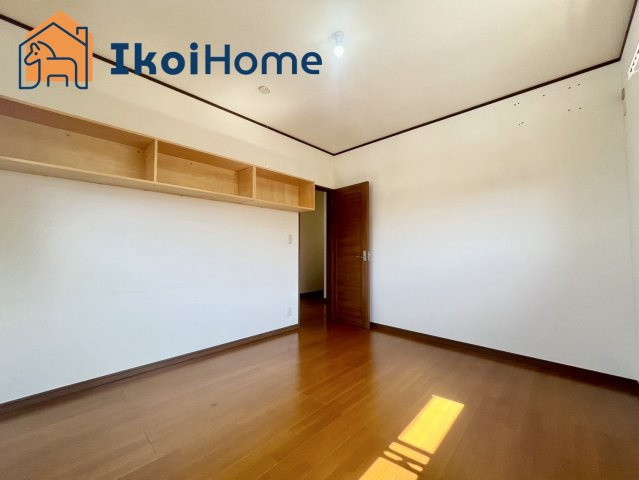 朝霧東町　リフォ完　中古戸建の寝室|●年中無休：当日予約可●弊社独自の「自己資金0円プラン」もあります。ご利用下さい