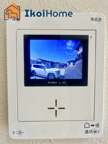 朝霧東町　リフォ完　中古戸建の設備|●年中無休・当日予約可●カラーモニターインターホンです。来客時も安心して対応していただけます。