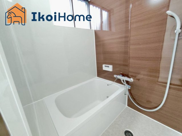 明石市朝霧東町１丁目　中古一戸建の浴室|【ホームページに現地動画掲載中】●年中無休：当日予約可●浴室リフォーム！コンパクトなお風呂となります