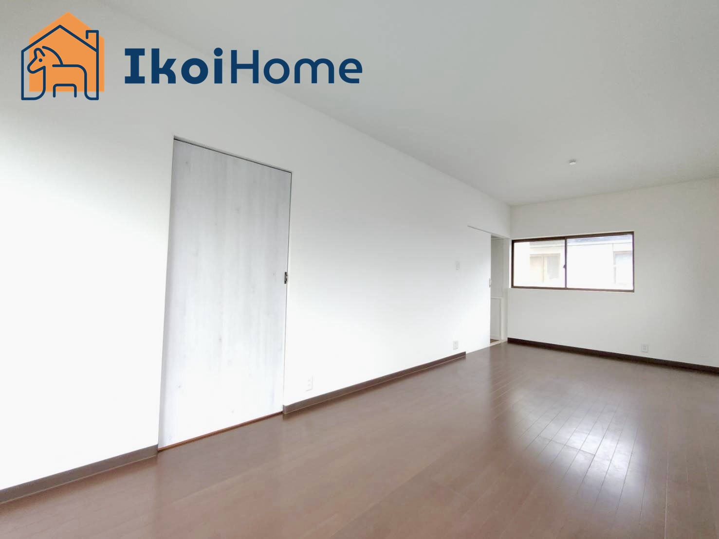 明石市朝霧東町１丁目　中古一戸建の寝室|【ホームページに現地動画掲載中】●年中無休：当日予約可●リフォームで和室2部屋が洋室10.5帖に！