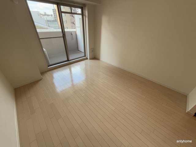 アドバンス大阪ドーム前　仲介手数料無料の居間・リビング