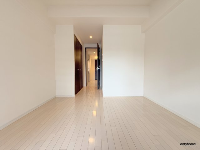 アドバンス大阪ドーム前　仲介手数料無料の洋室