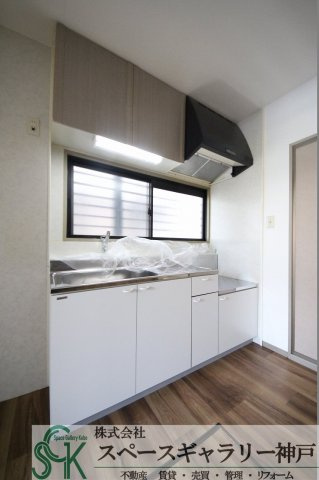 アメニティーハウスのキッチン|※お部屋により仕様が異なる場合があります※