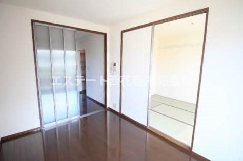 若葉サンデールの居間・リビング