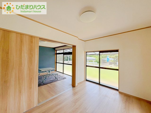 那珂市平野　中古戸建の洋室|白を基調とした開放感あふれるルームデザイン(^^)