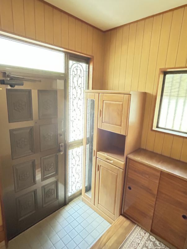 那珂市平野　中古戸建の玄関