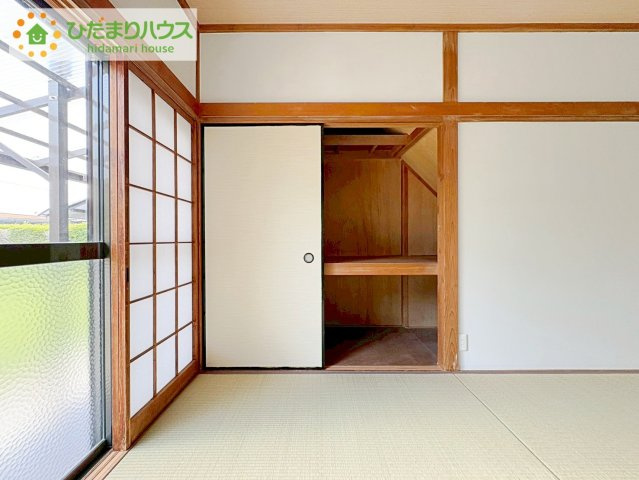 那珂市平野　中古戸建の収納|"和室の収納は横開きクローゼット！
しまった物の出し入れも楽々です(^^)"