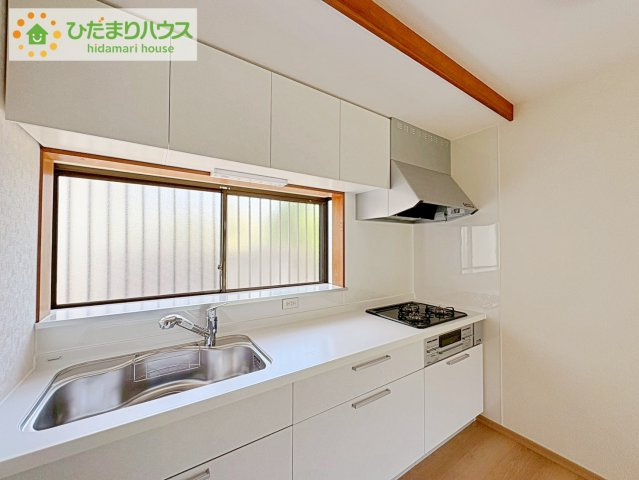 那珂市平野　中古戸建のキッチン|ご家族と会話しながら、お料理だって出来ちゃいます☆彡