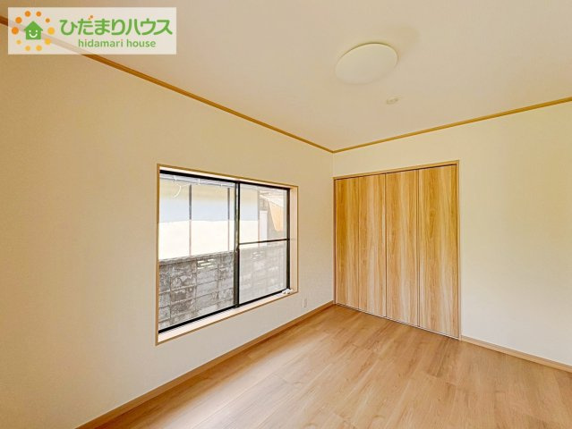那珂市平野　中古戸建の洋室|夏場に心地良いひんやり感はフローリングならでは☆彡